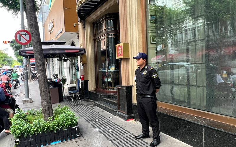 Hotel And Restaurent Service